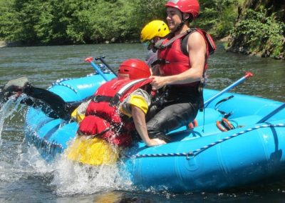 Whitewater rafting guide school rescue
