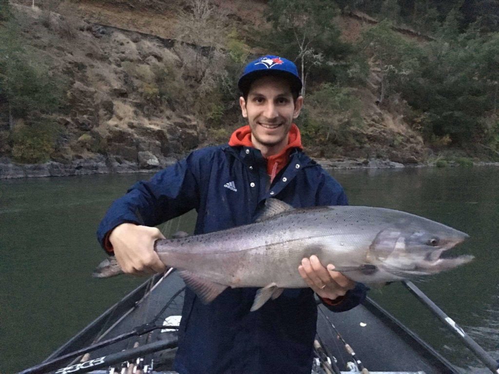Klickitat river chinook salmon
